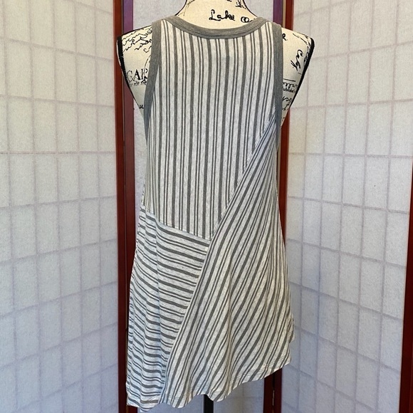 Cabi Asymmetrical Tank - EUC - Size Medium - Picture 4 of 5